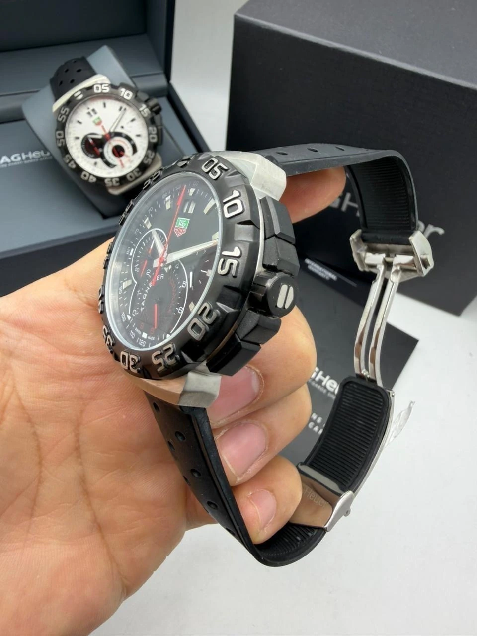 TAG Heuer Fórmula 1 44mm - AÇO MOSTRADOR PRETO - SILICONE - Imagem 2