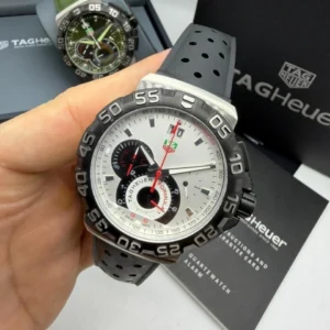 TAG Heuer Fórmula 1 44mm - AÇO MOSTRADOR BRANCO - SILICONE