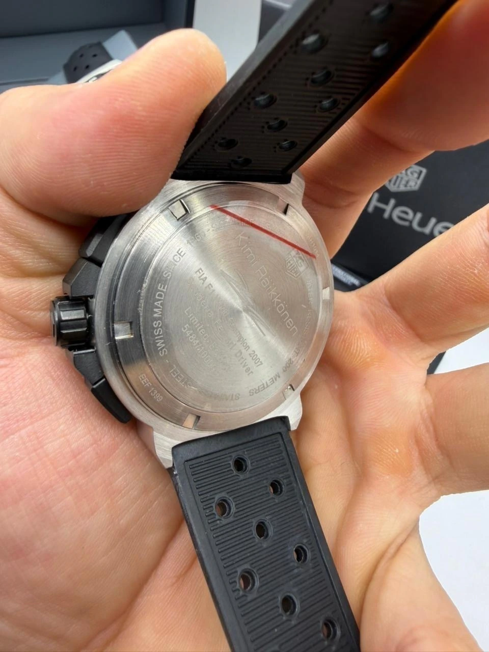 TAG Heuer Fórmula 1 44mm - AÇO MOSTRADOR PRETO - SILICONE - Imagem 3