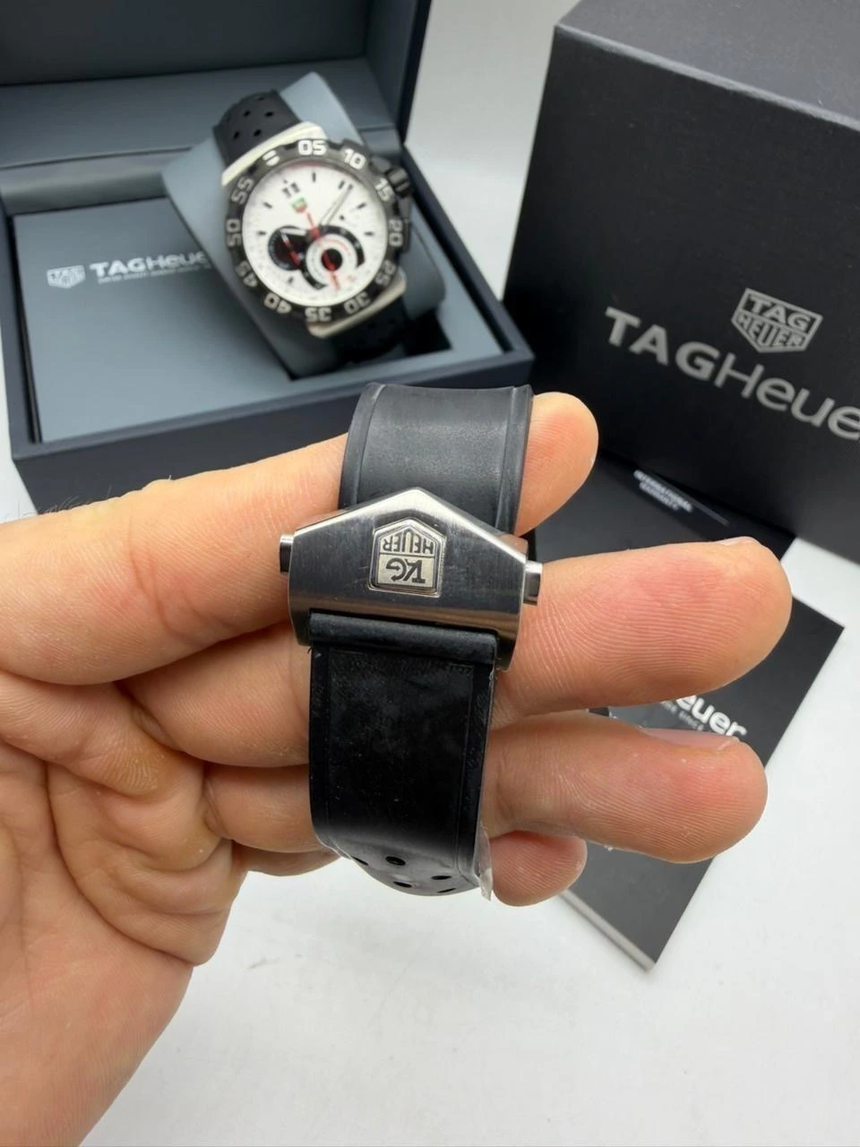 TAG Heuer Fórmula 1 44mm - AÇO MOSTRADOR PRETO - SILICONE - Imagem 4
