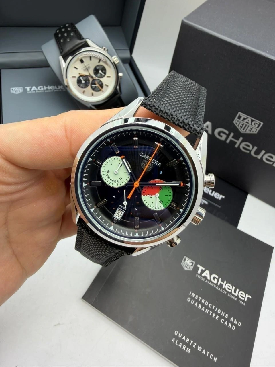 TAG Heuer Chrono Carrera 44mm - AÇO MOSTRADOR PRETO - COURO