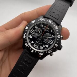 Breitling Endurance Pro 44mm - OxiBlack Mostrador Preto - Silicone