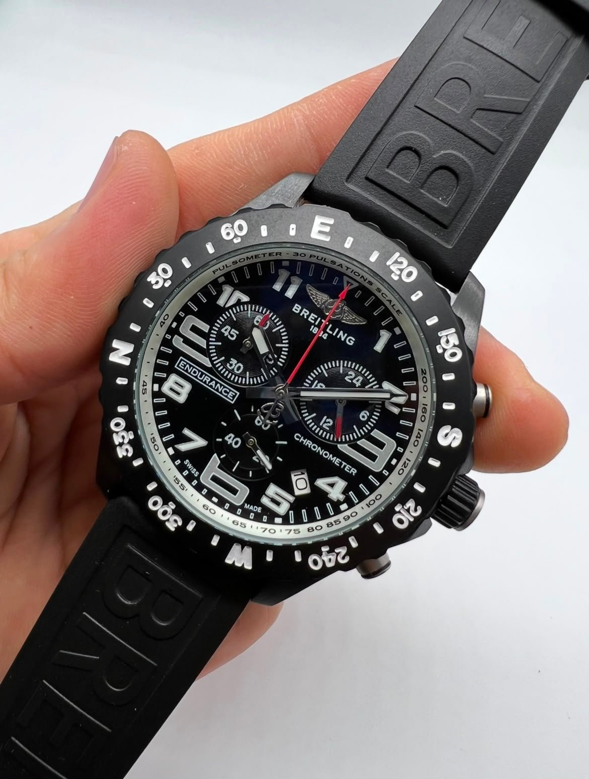 Breitling Endurance Pro 44mm - OxiBlack Mostrador Preto - Silicone - Imagem 3