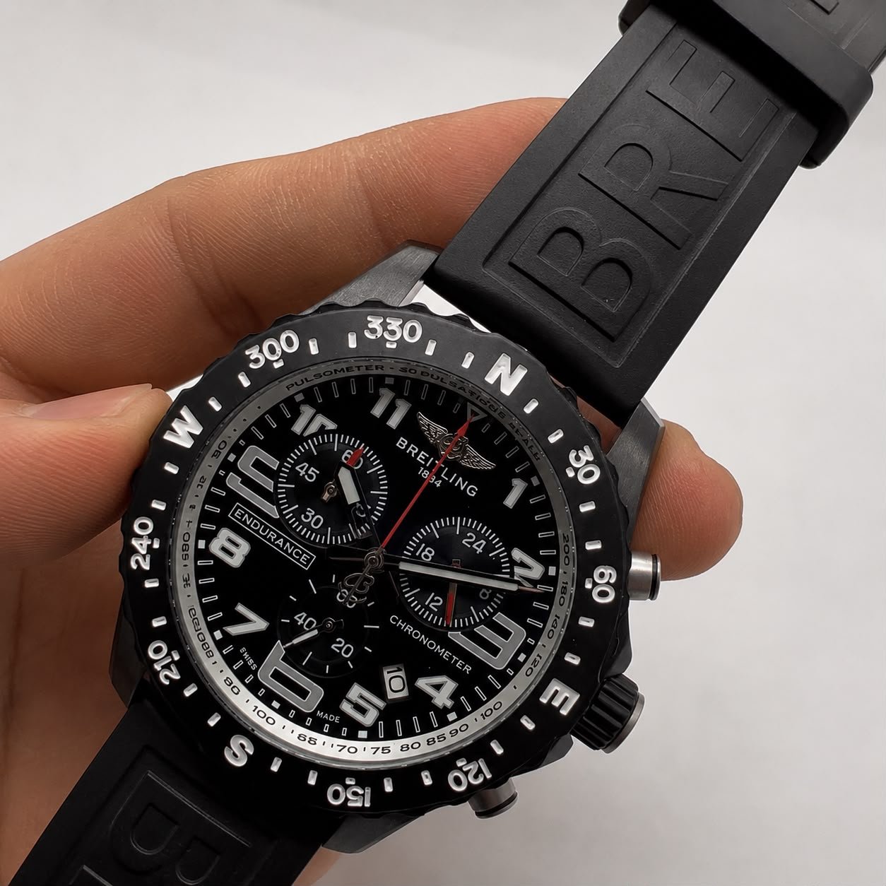 Breitling Endurance Pro 44mm - OxiBlack Mostrador Preto - Silicone - Imagem 5
