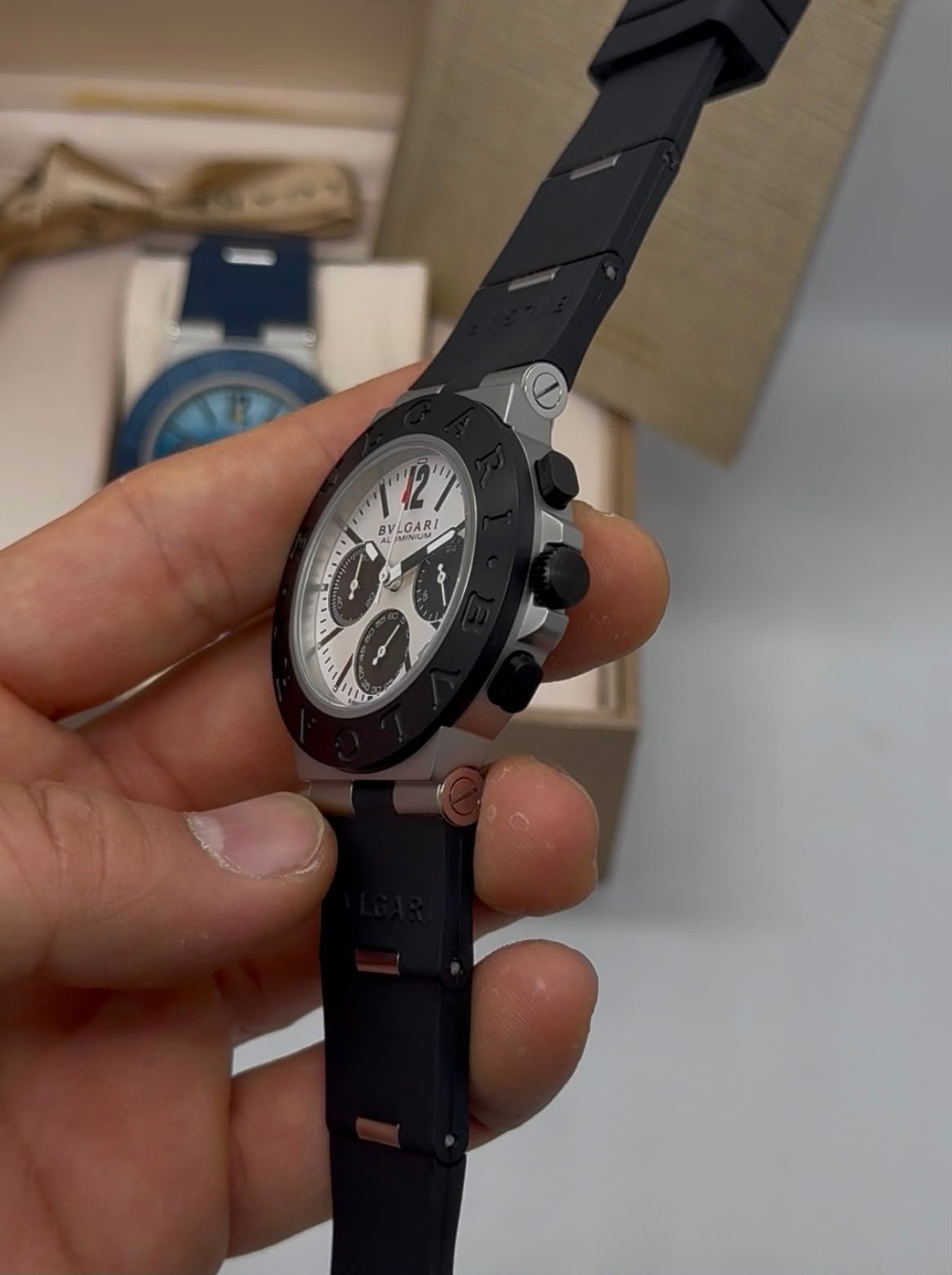Bvlgari Aluminium Chronograph 40mm - Aço Mostrador Branco - SILICONE - Imagem 3