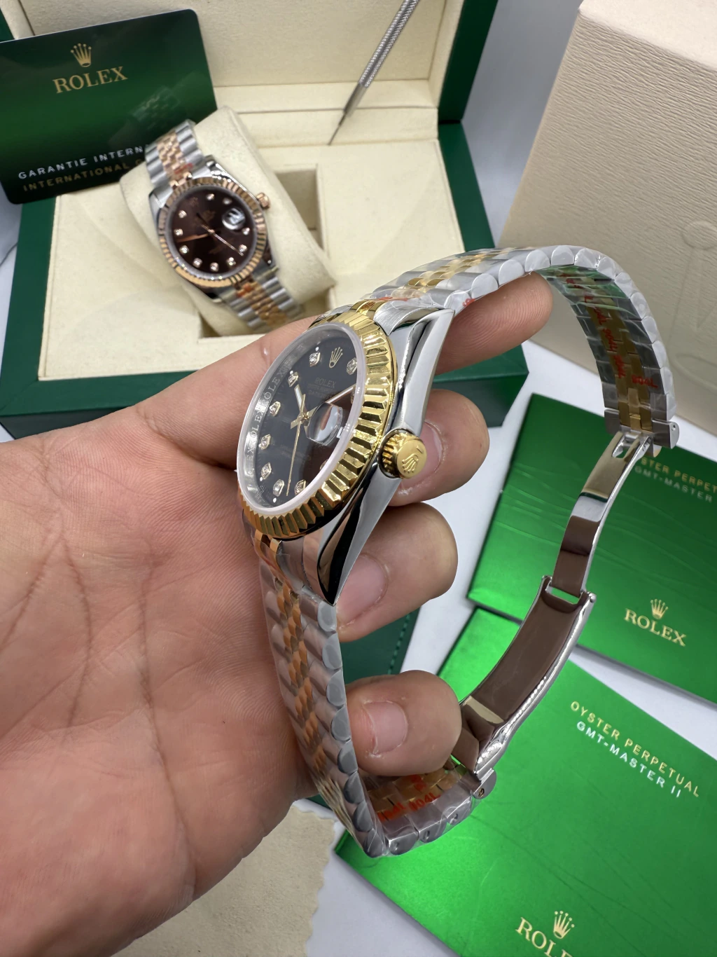 Datejust 32mm - AÇO COM DOURADO MOSTRADOR PRETO - Imagem 2