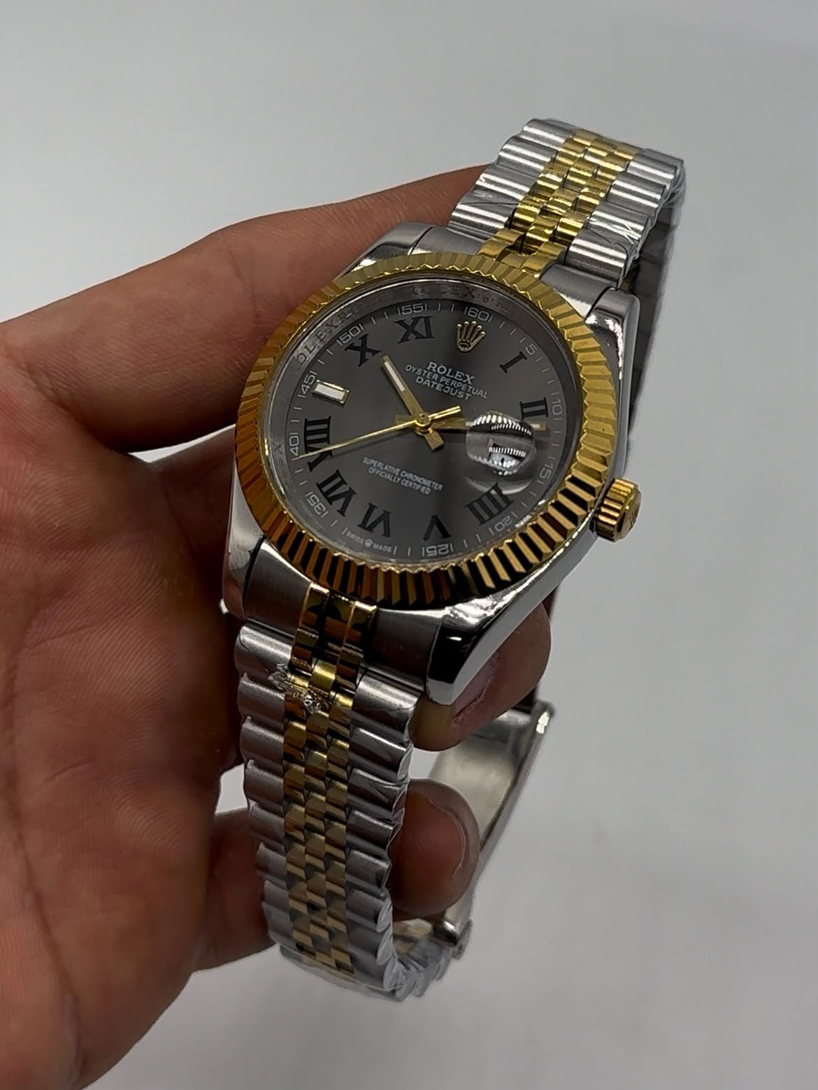 Datejust 40mm - AÇO COM DOURADO MOSTRADOR CINZA - Imagem 4