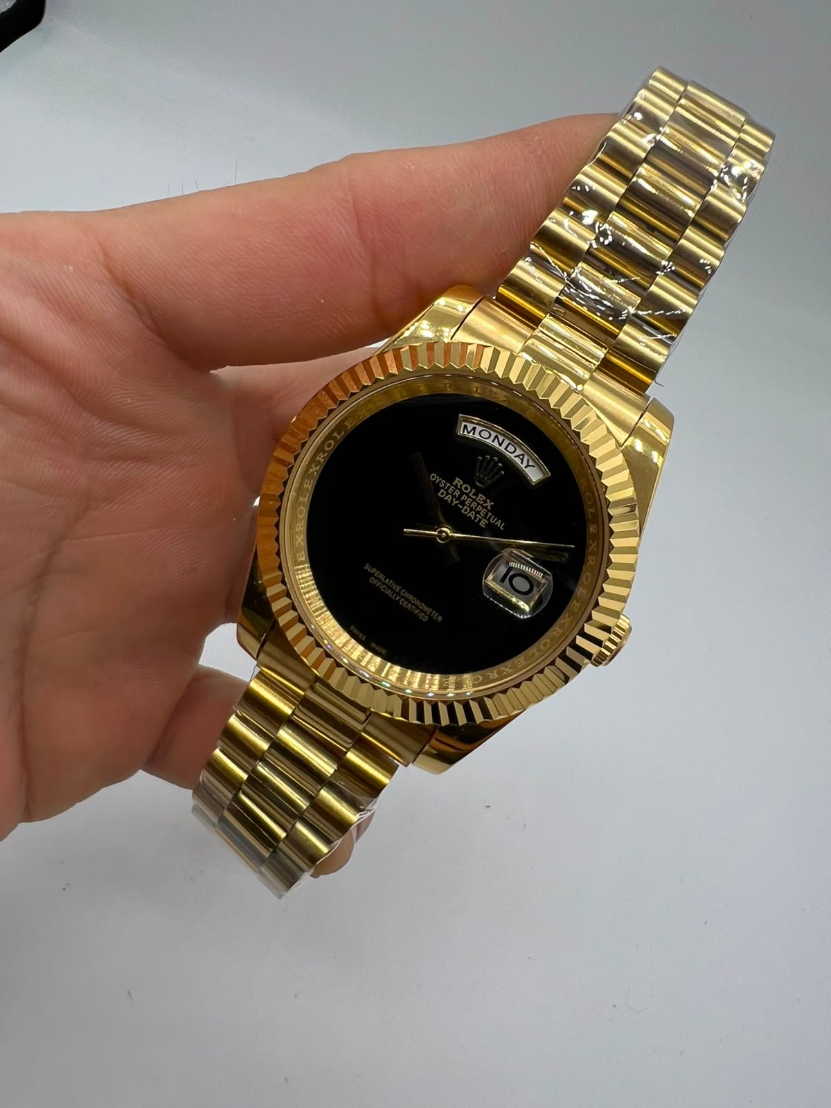 Day-Date President 40mm - AÇO DOURADO MOSTRADOR PRETO