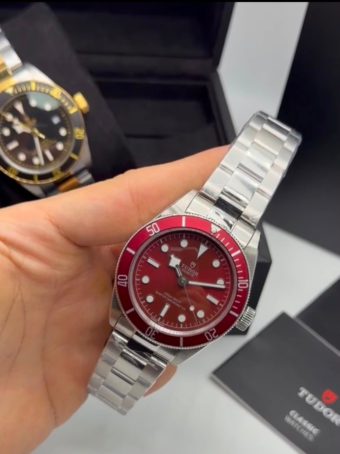 Tudor Black Bay Vermelho 41mm - AÇO MOSTRADOR VERMELHO
