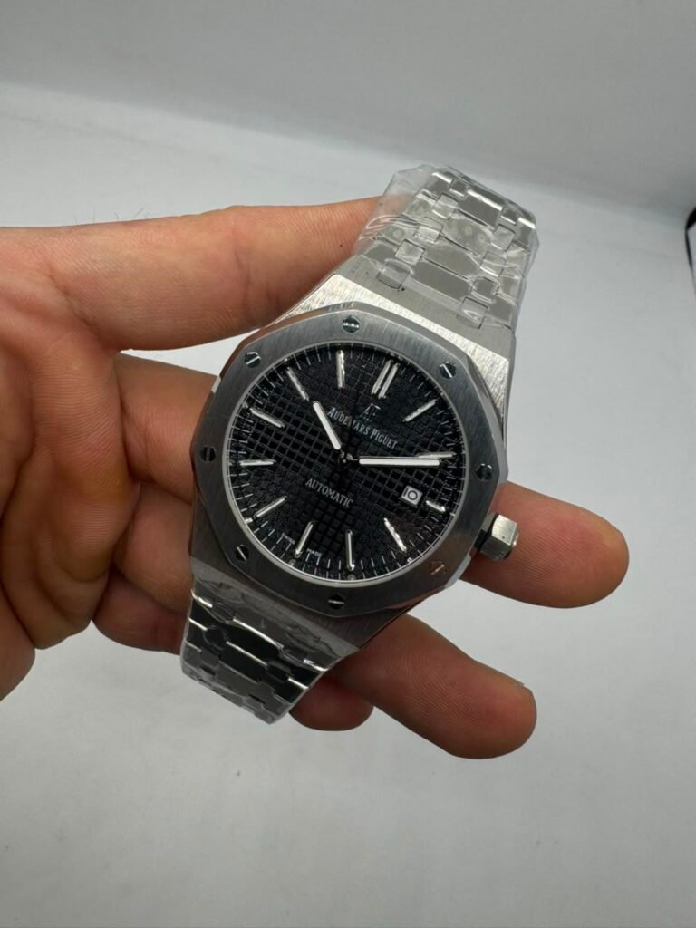 Audemars Piguet Royal Oak 42mm - Aço Mostrador preto