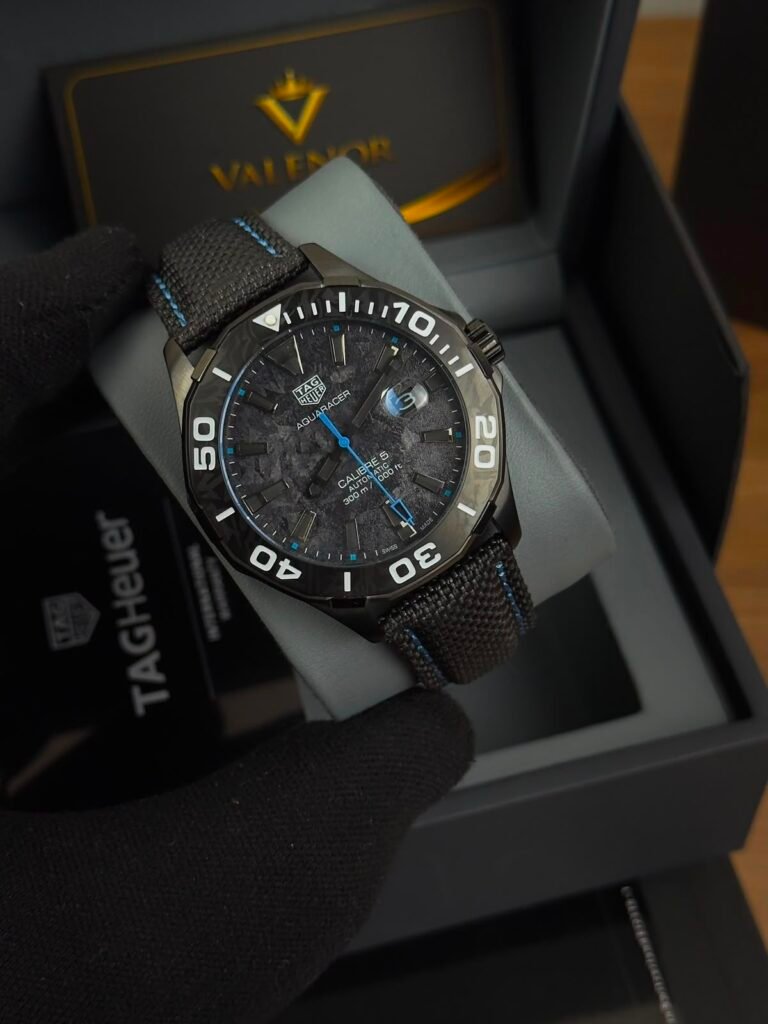 TAG Heuer Aquarecer 43mm - AÇO PRETO MOSTRADOR PRETO - NYLON