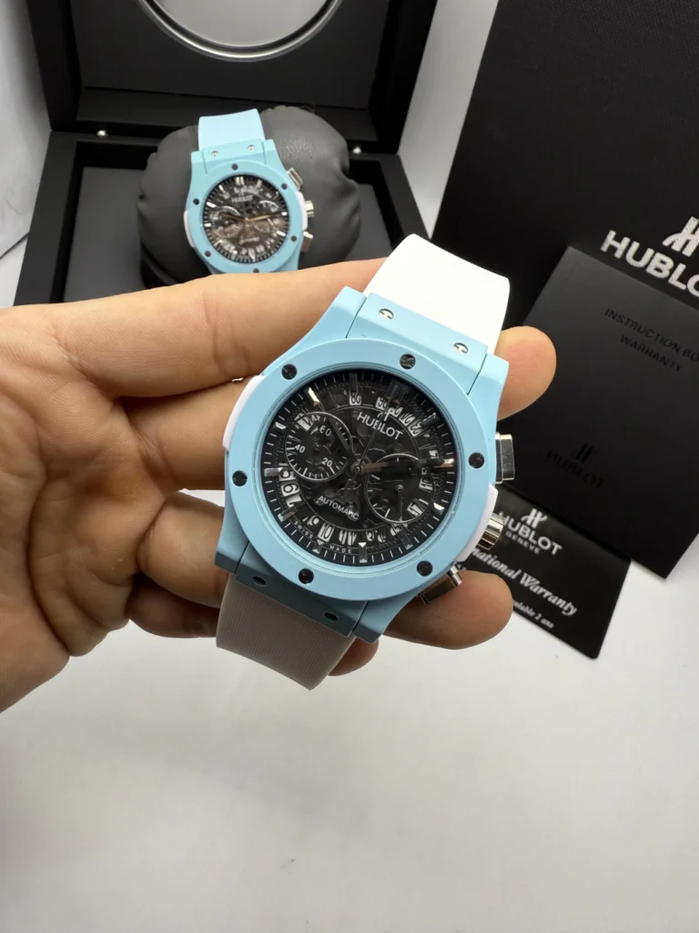 Hublot Classic Chrono 45mm - AÇO AZUL MOSTRADOR SKELETON PRETO - SILICONE