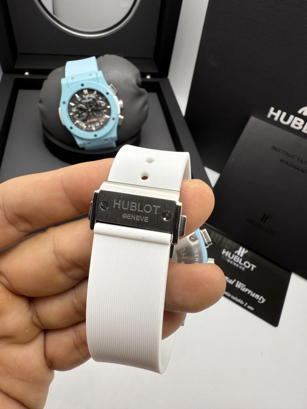 Hublot Classic Chrono 45mm - AÇO AZUL MOSTRADOR SKELETON PRETO - SILICONE - Imagem 4