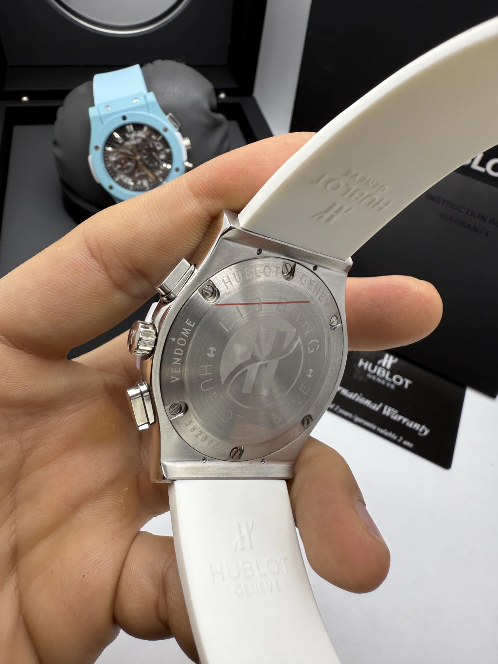 Hublot Classic Chrono 45mm - AÇO MOSTRADOR BRANCO - SILICONE - Imagem 3
