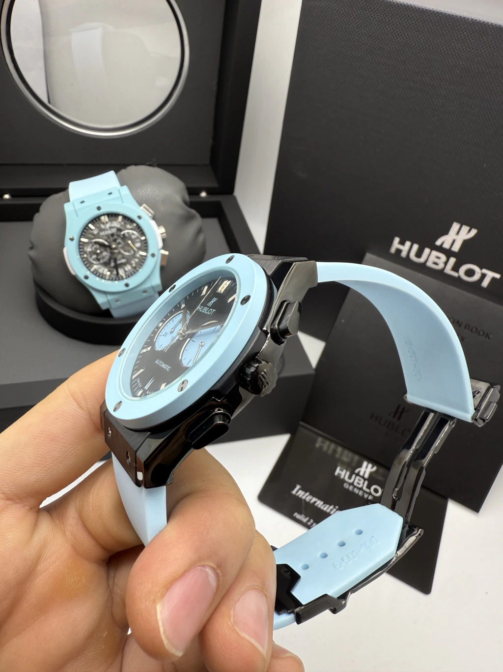 Hublot Classic Chrono 45mm - AÇO PRETO MOSTRADOR PRETO - SILICONE - Imagem 2
