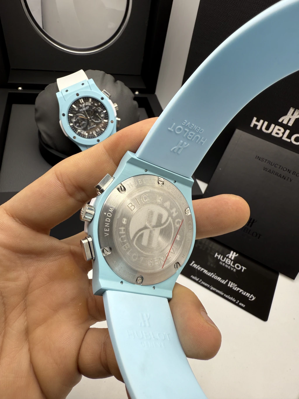 Hublot Classic Chrono 45mm - AÇO AZUL MOSTRADOR PRETO - SILICONE - Imagem 3