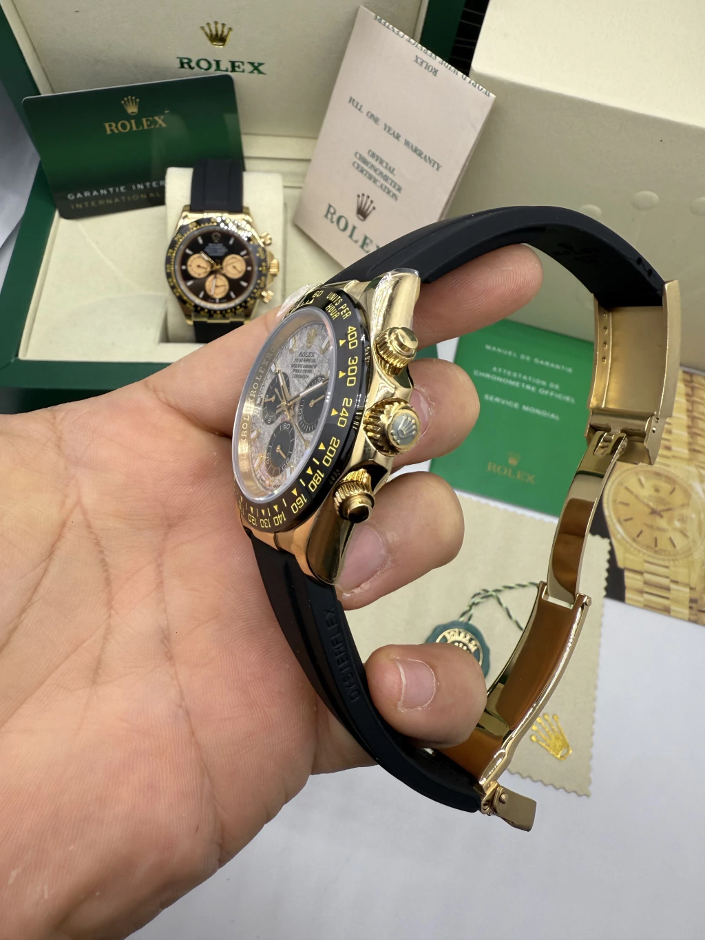 Daytona 40mm - AÇO DOURADO MOSTRADOR BRANCO - SILICONE - Imagem 2