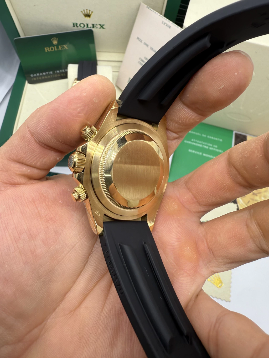 Daytona 40mm - AÇO DOURADO MOSTRADOR BRANCO - SILICONE - Imagem 3