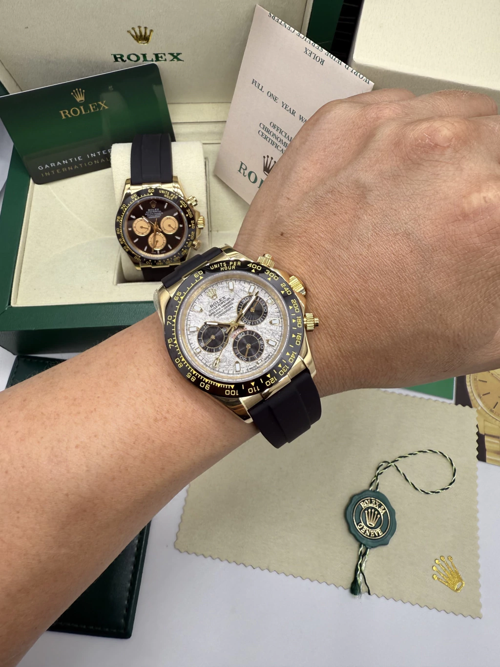 Daytona 40mm - AÇO DOURADO MOSTRADOR BRANCO - SILICONE - Imagem 5