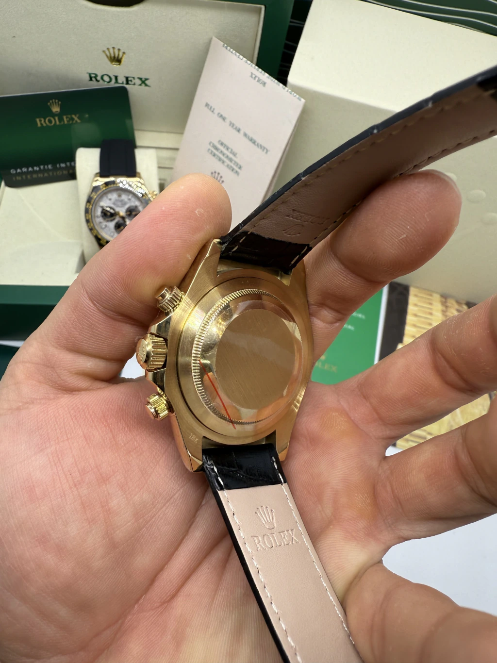 Daytona 40mm - AÇO DOURADO MOSTRADOR PRETO - COURO - Imagem 3