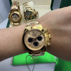 Daytona 40mm - AÇO DOURADO MOSTRADOR DOURADO - FUNDO DE VIDRO