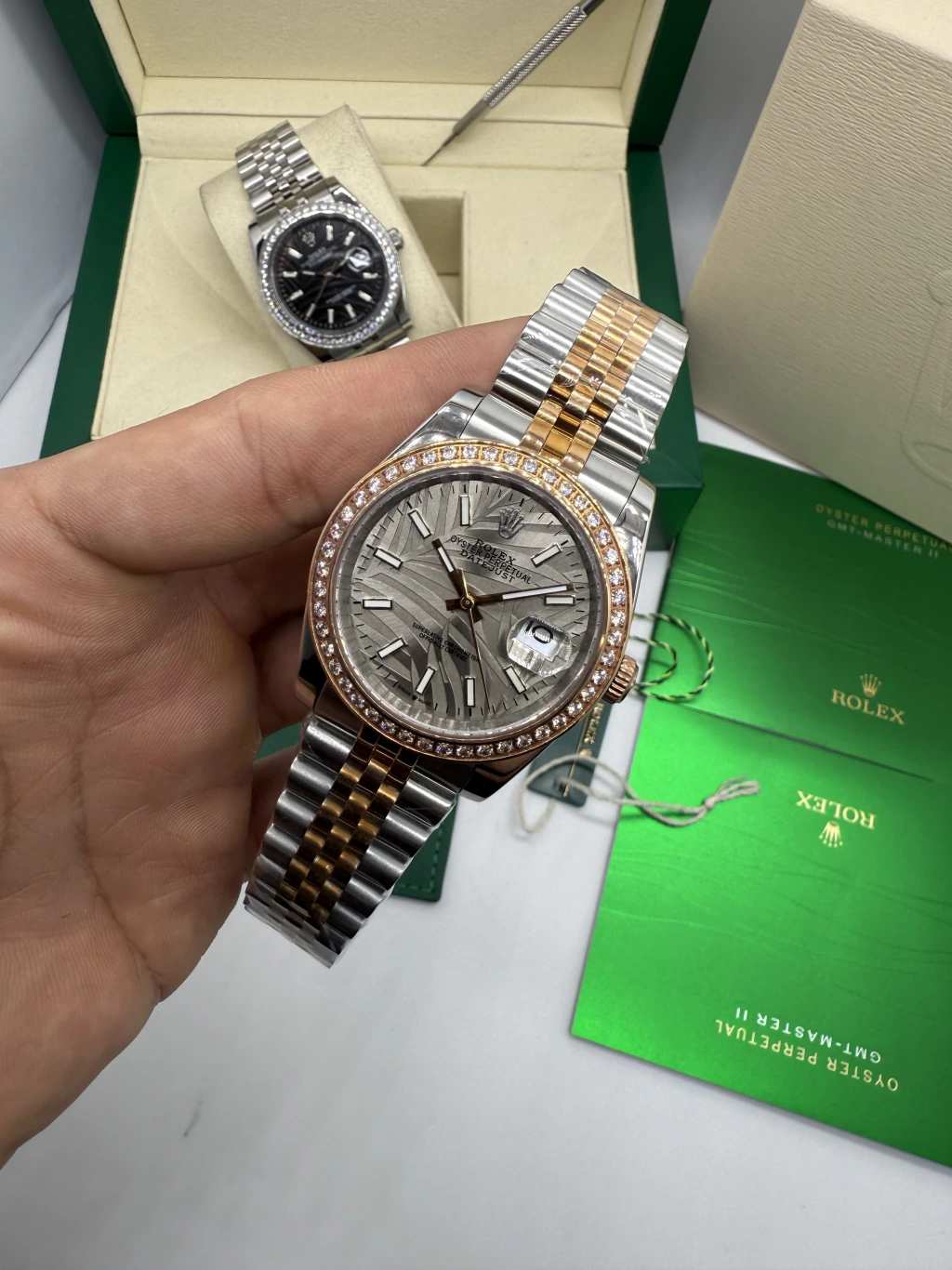 Datejust 40mm - AÇO COM ROSE MOSTRADOR PRATA