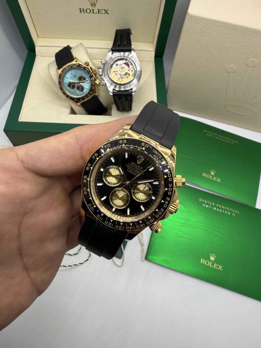 Daytona 40mm - AÇO DOURADO MOSTRADOR PRETO - SILICONE