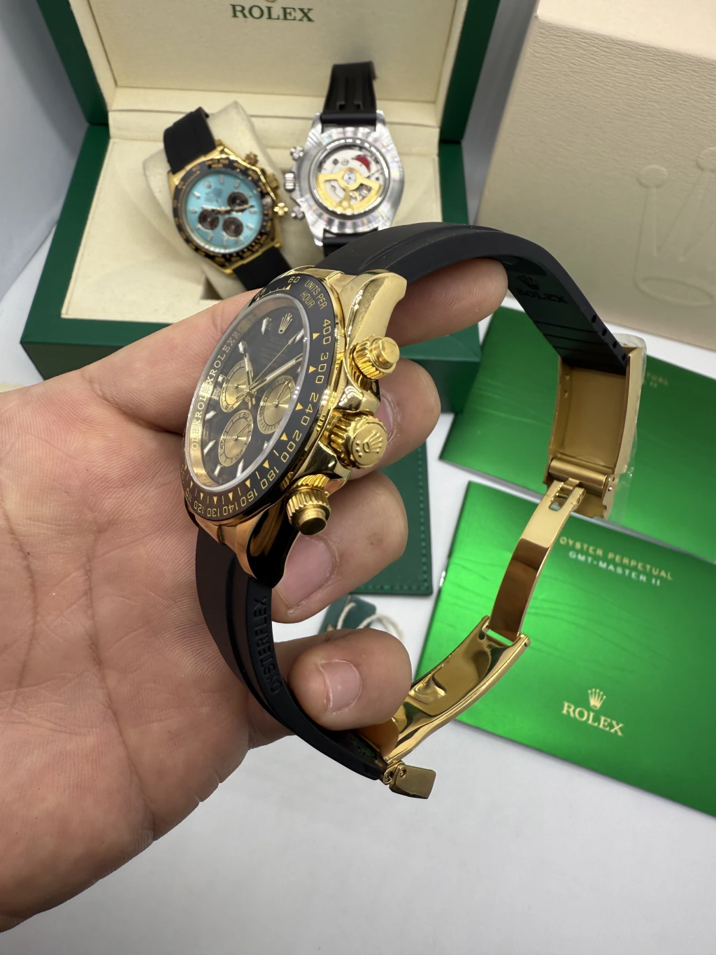 Daytona 40mm - AÇO DOURADO MOSTRADOR PRETO - SILICONE - Imagem 2