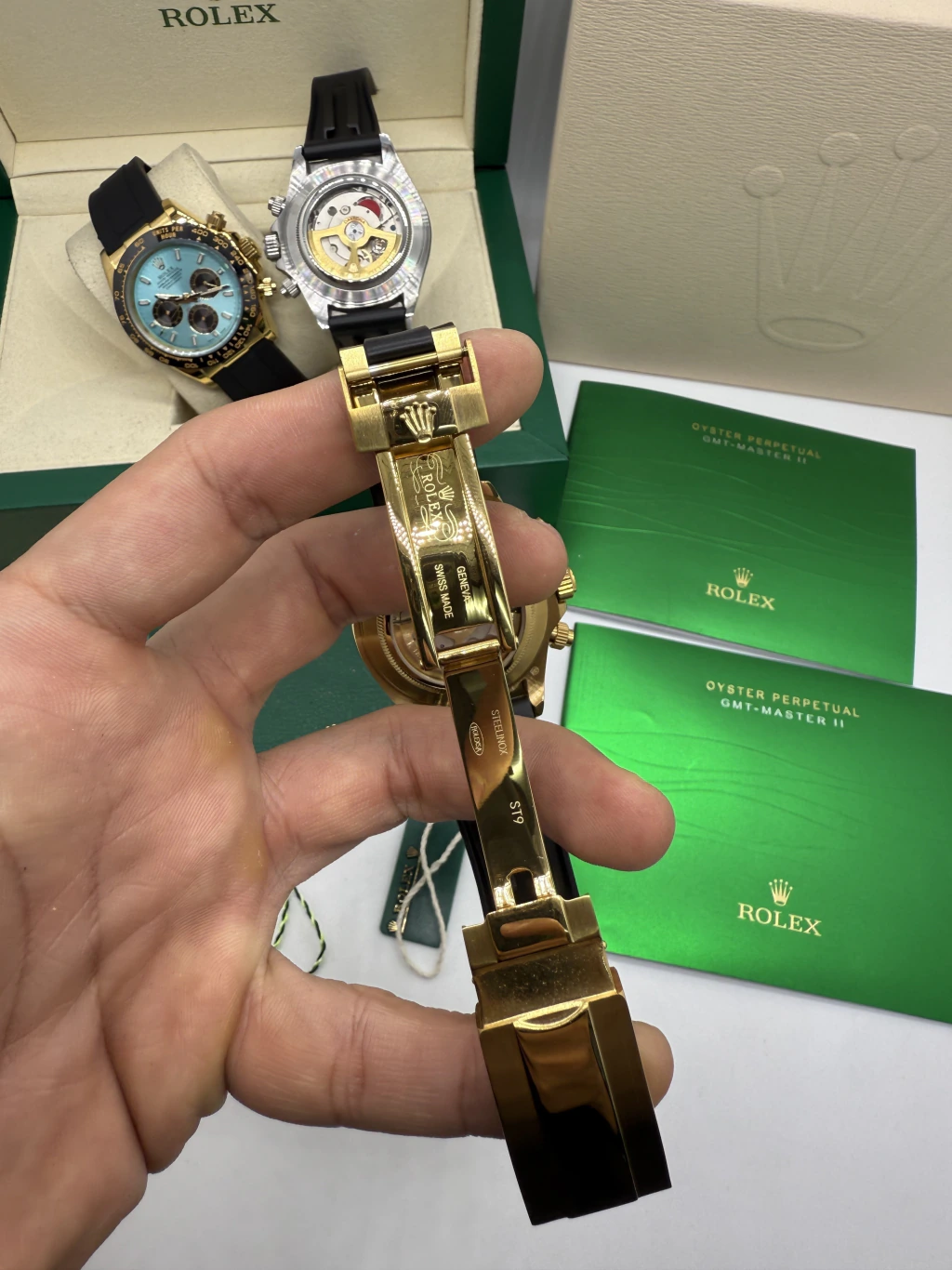 Daytona 40mm - AÇO DOURADO MOSTRADOR PRETO - SILICONE - Imagem 4