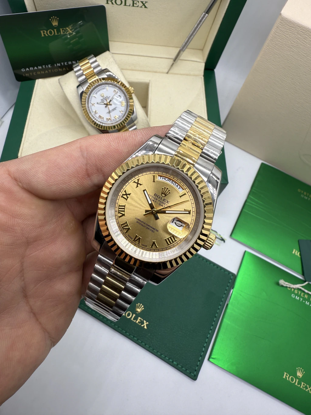 Day-Date President 40mm - AÇO COM DOURADO MOSTRADOR DOURADO