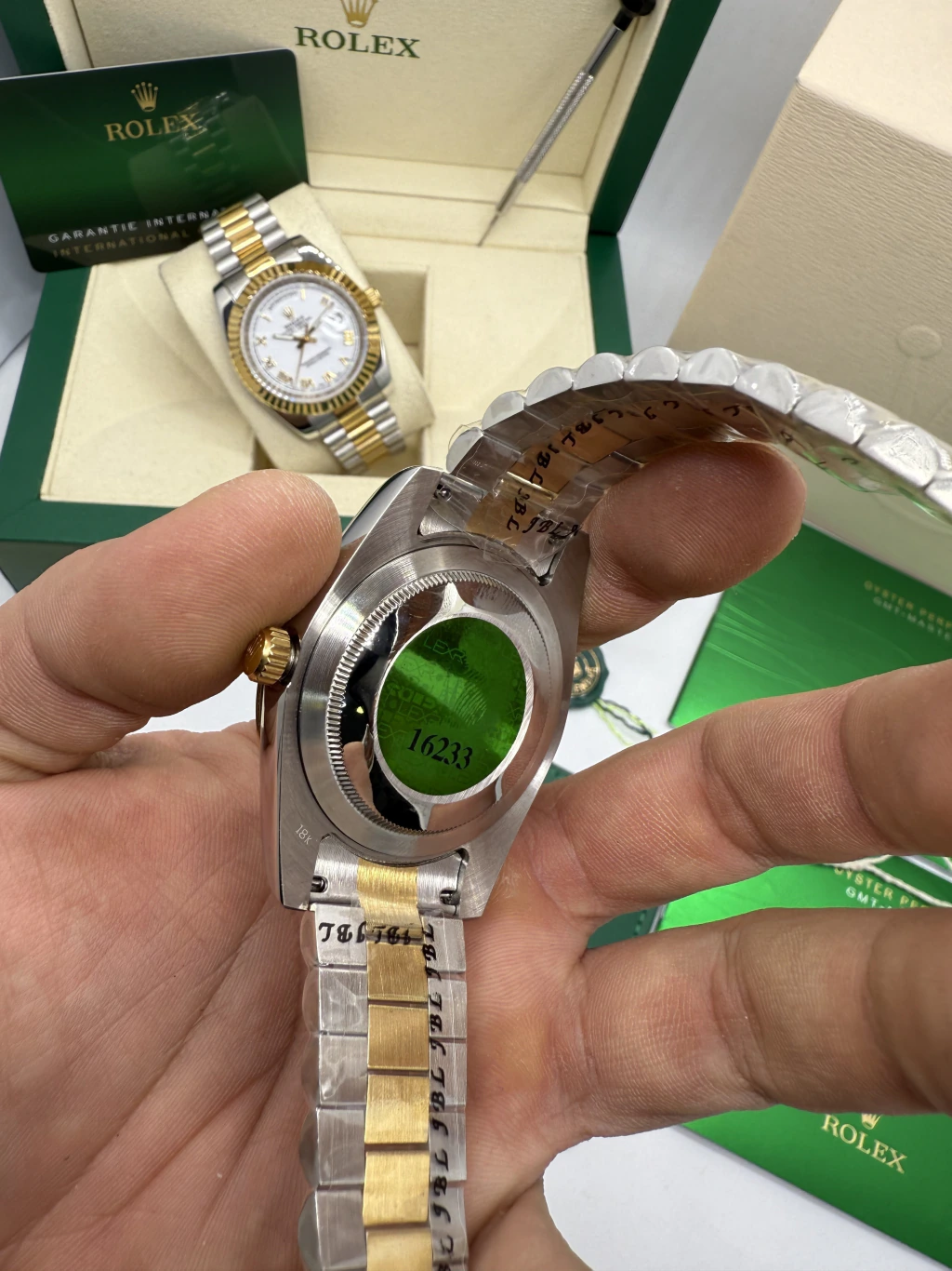 Day-Date President 40mm - AÇO COM DOURADO MOSTRADOR DOURADO - Imagem 3