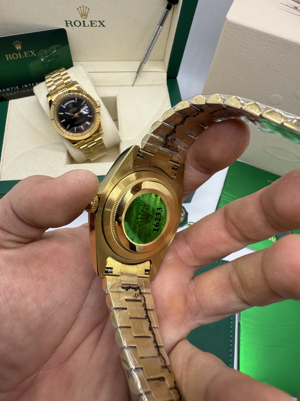 Day-Date President 40mm - AÇO DOURADO MOSTRADOR DOURADO - Imagem 3