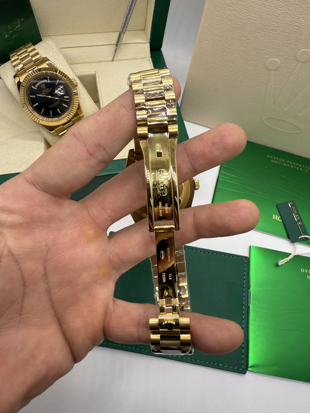 Day-Date President 40mm - AÇO DOURADO MOSTRADOR DOURADO - Imagem 4