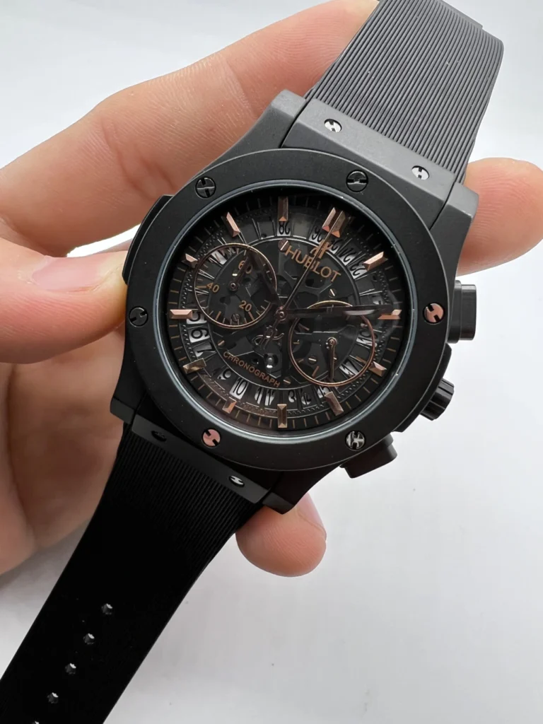 Hublot Classic Chrono 45mm - AÇO PRETO MOSTRADOR SKELETON PRETO - SILICONE