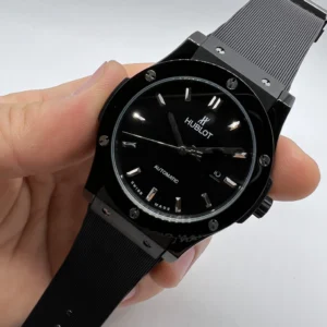 Hublot Classic Fusion 42mm - AÇO PRETO MOSTRADOR PRETO - SILICONE