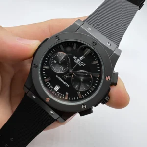 Hublot Classic Fusion 42mm - AÇO PRETO MOSTRADOR PRETO - SILICONE