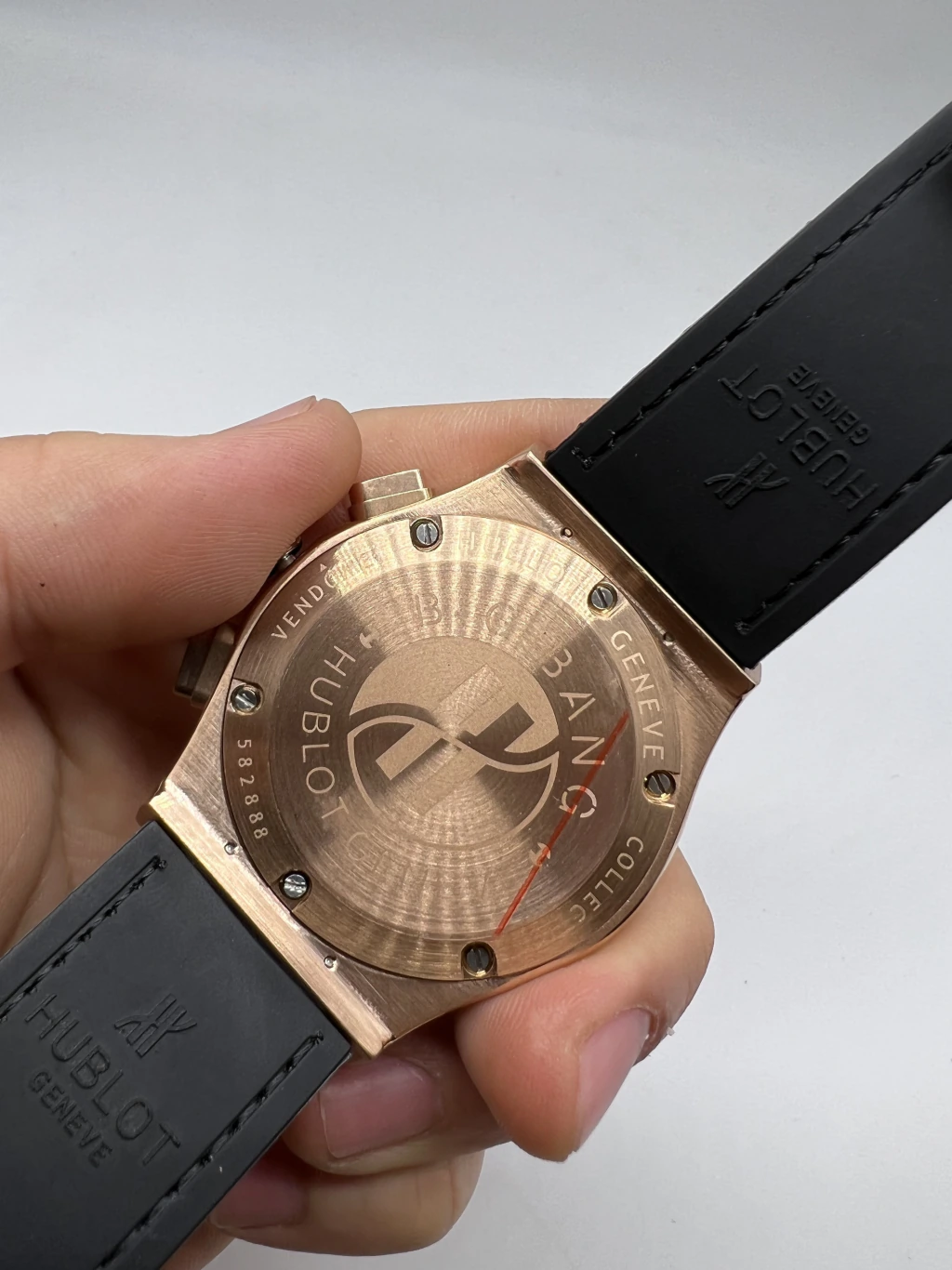 Hublot Classic Fusion 42mm - AÇO ROSE MOSTRADOR AZUL- SILICONE E COURO - Imagem 3