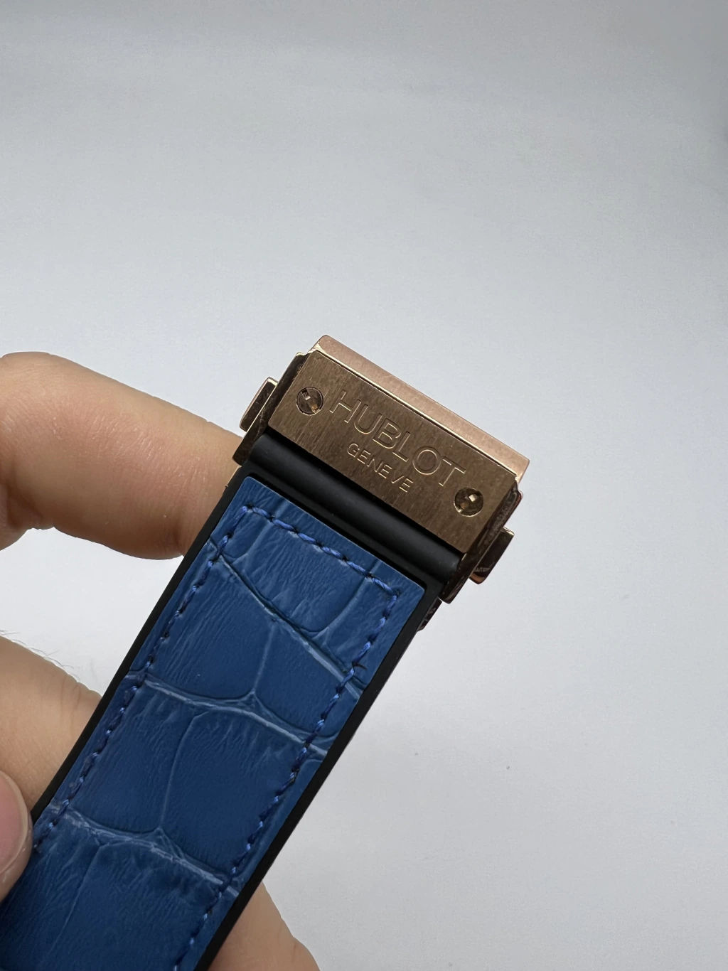 Hublot Classic Fusion 42mm - AÇO ROSE MOSTRADOR AZUL- SILICONE E COURO - Imagem 4