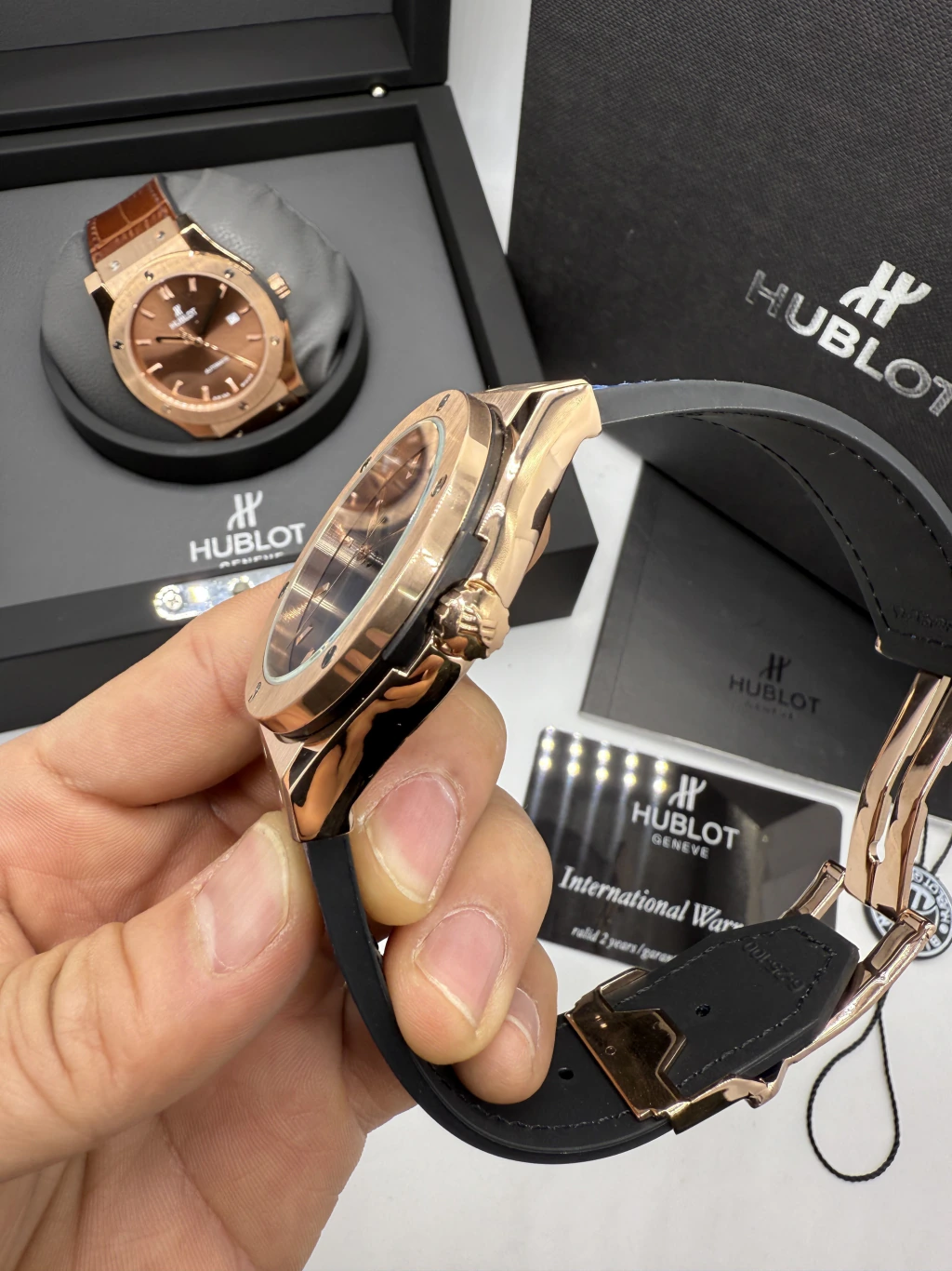 Hublot Classic Fusion 42mm - AÇO ROSE MOSTRADOR AZUL - SILICONE E COURO - Imagem 2