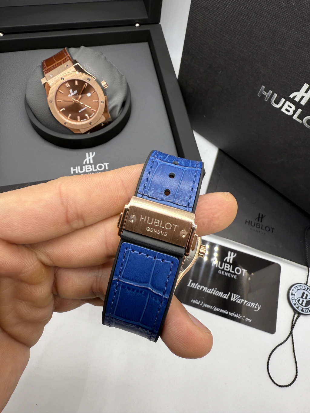 Hublot Classic Fusion 42mm - AÇO ROSE MOSTRADOR AZUL - SILICONE E COURO - Imagem 4