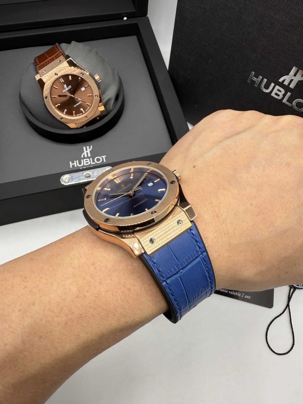 Hublot Classic Fusion 42mm - AÇO ROSE MOSTRADOR AZUL - SILICONE E COURO - Imagem 5