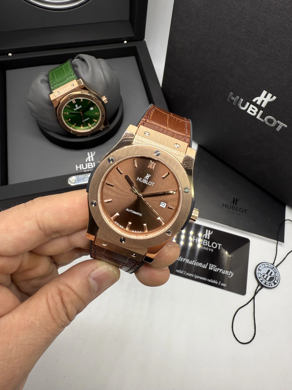 Hublot Classic Fusion 42mm - AÇO ROSE MOSTRADOR MARROM - SILICONE E COURO