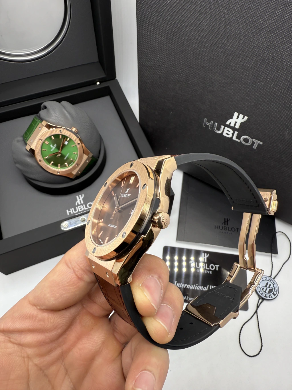 Hublot Classic Fusion 42mm - AÇO ROSE MOSTRADOR MARROM - SILICONE E COURO - Imagem 2