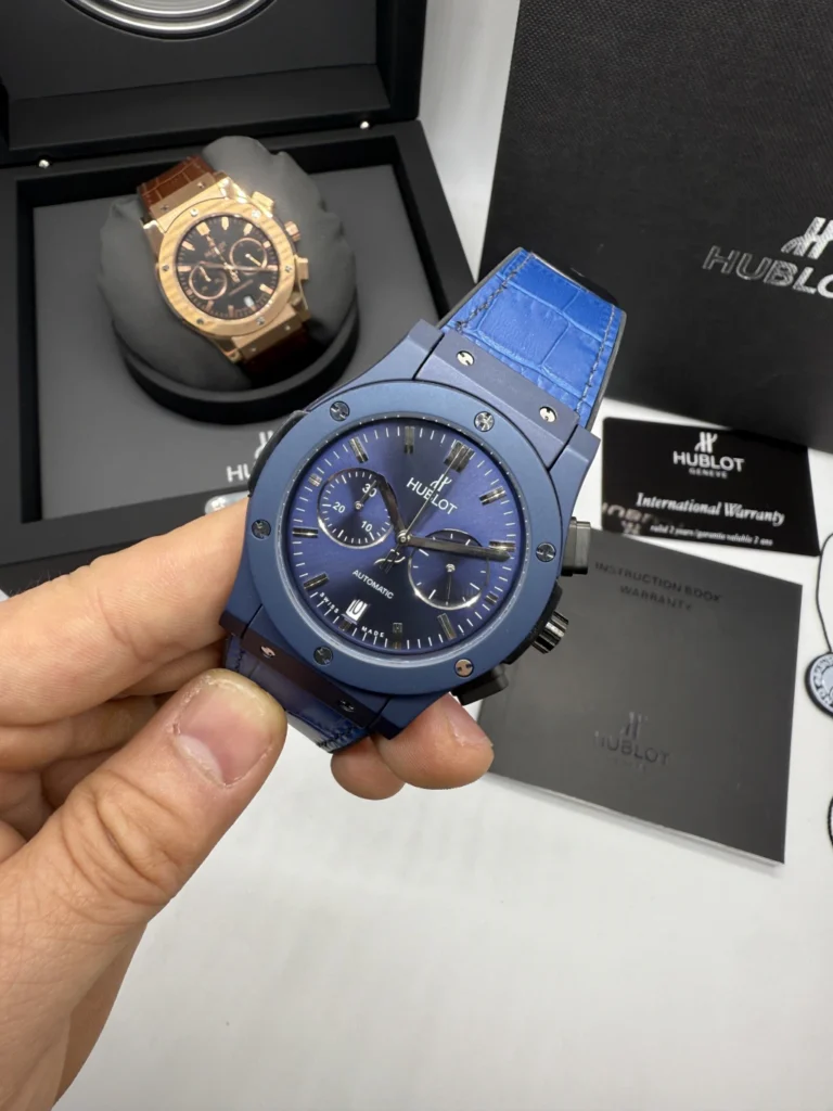 Hublot Classic Fusion 42mm - AÇO AZUL MOSTRADOR AZUL - SILICONE E COURO