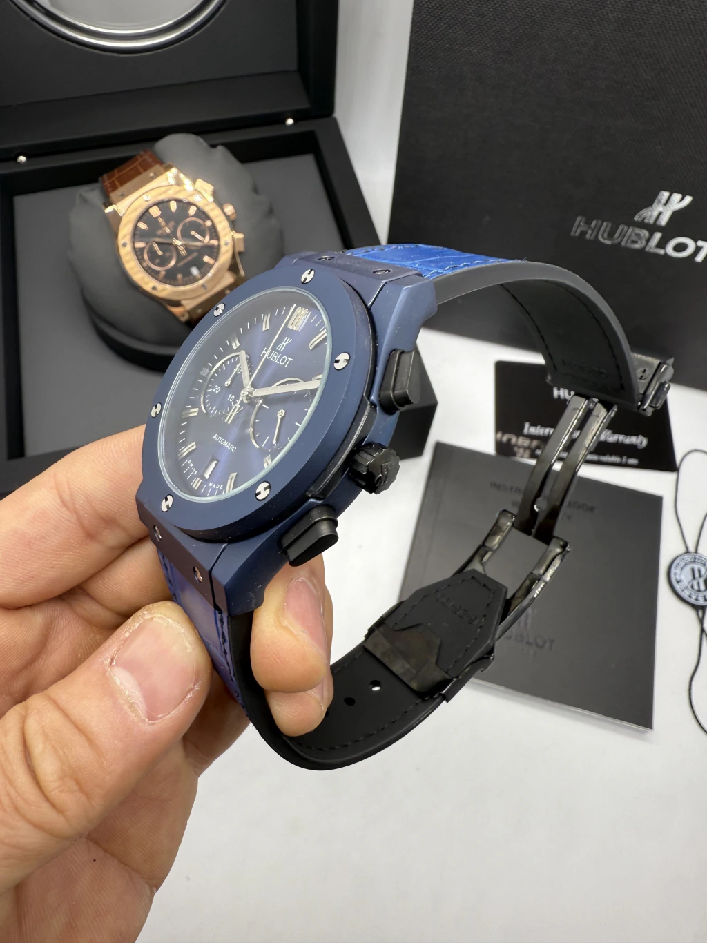 Hublot Classic Fusion 42mm - AÇO AZUL MOSTRADOR AZUL - SILICONE E COURO - Imagem 2