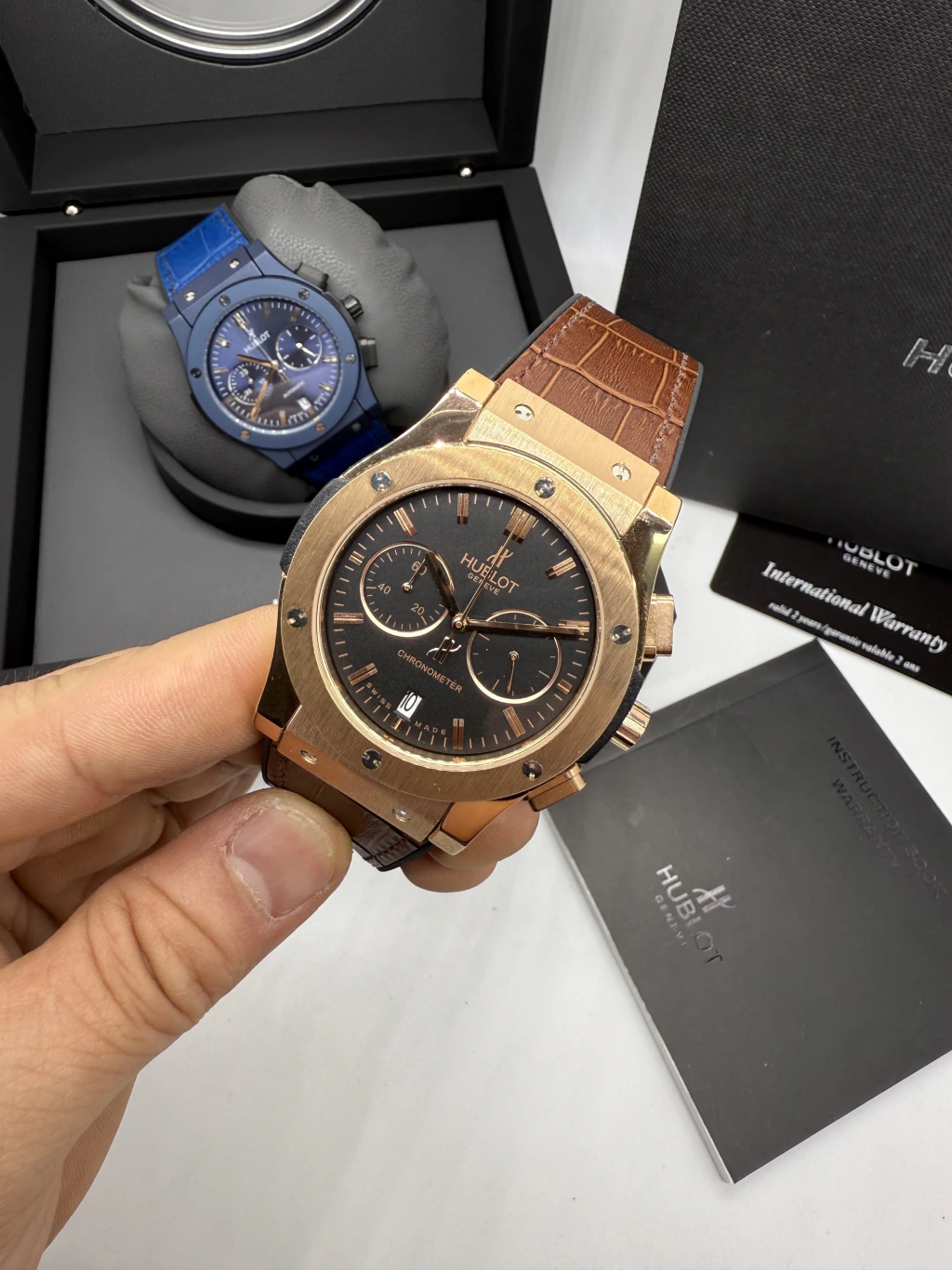 Hublot Classic Fusion 42mm - AÇO PRETO MOSTRADOR PRETO - SILICONE E COURO