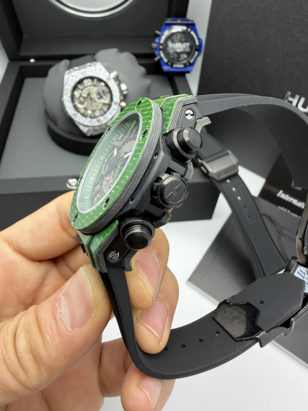 Hublot Big Bang 43mm - FIBRA DE CARBONO VERDE MOSTRADOR SKELETON - SILICONE - Imagem 2