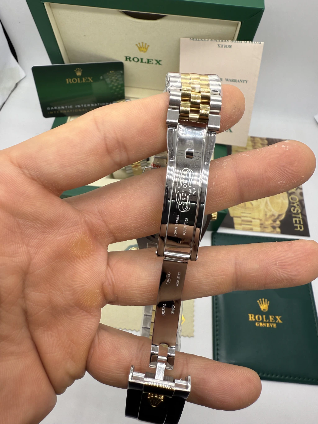 Datejust 40mm - AÇO COM DOURADO MOSTRADOR PRETO - Imagem 4