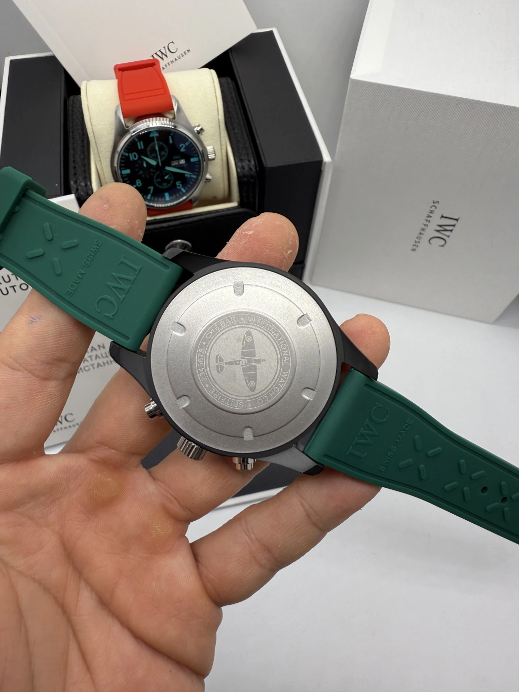 IWC Pilot Chronograph 42mm - AÇO PRETO MOSTRADOR VERDE - SILICONE - Imagem 3