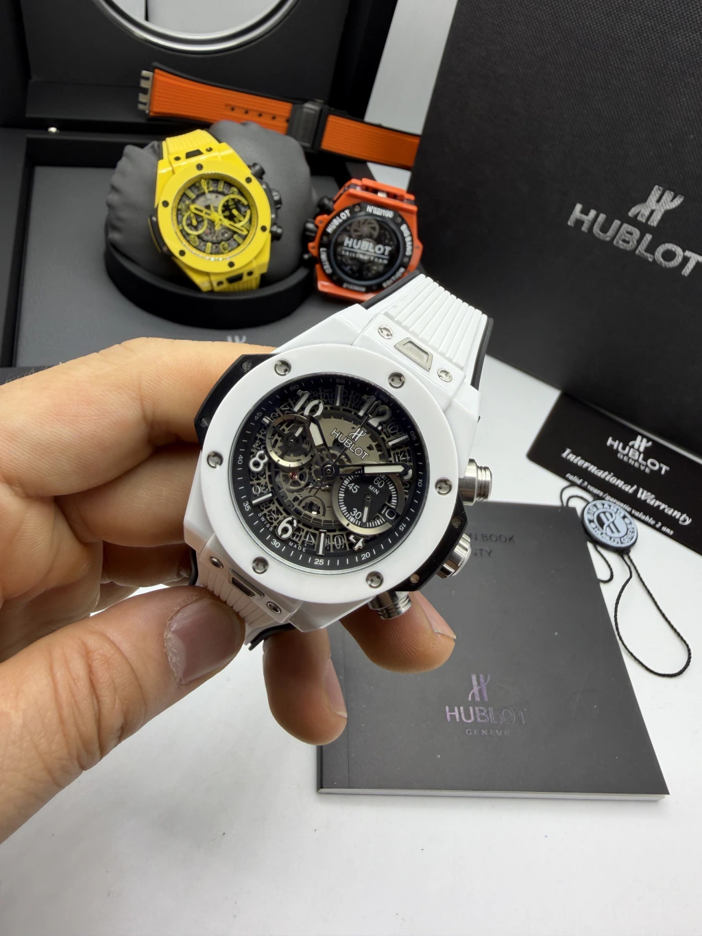 Hublot Big Bang Magic 44mm - AÇO BRANCO MOSTRADOR SKELETON - SILICONE